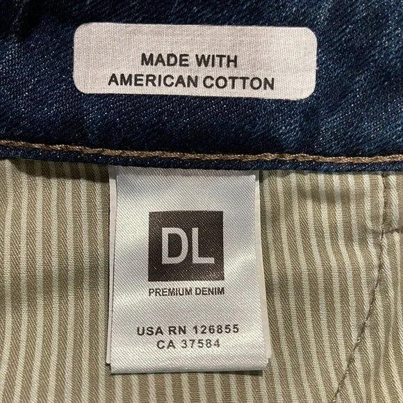 DL1961 IVY HIGH RISE FRINGED HEM DISTRESSED DENIM JEAN SHORTS **NWT** - Picture 11 of 12